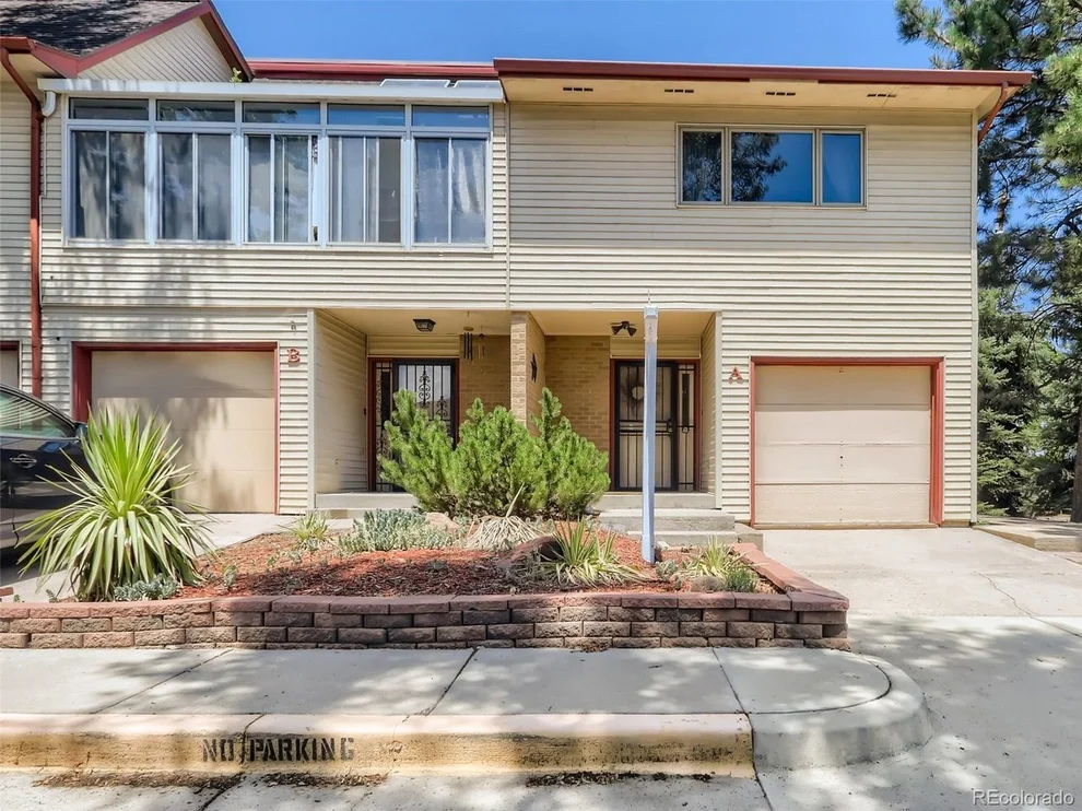 Unit for sale at 1909 S Kipling St, Lakewood, CO 80227