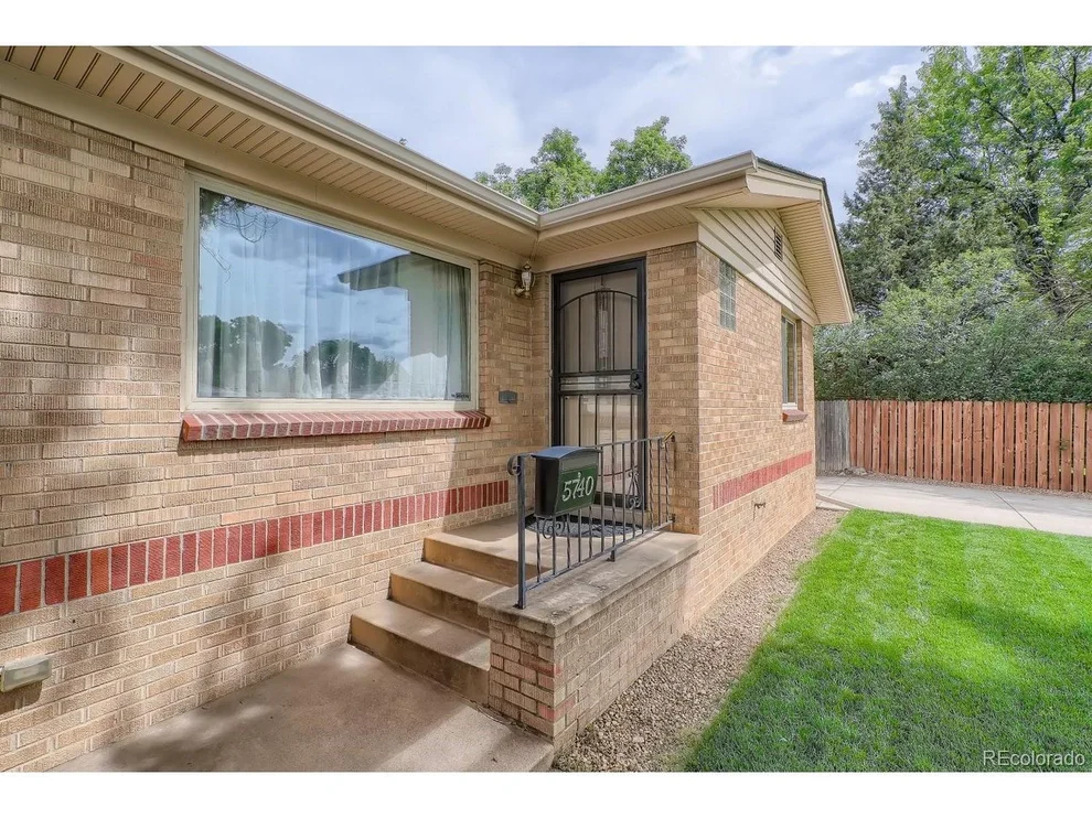 Unit for sale at 5740 Everett St, Arvada, CO 80002