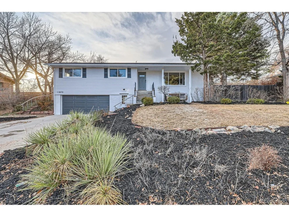 Unit for sale at 11870 Tabor Dr, Lakewood, CO 80215