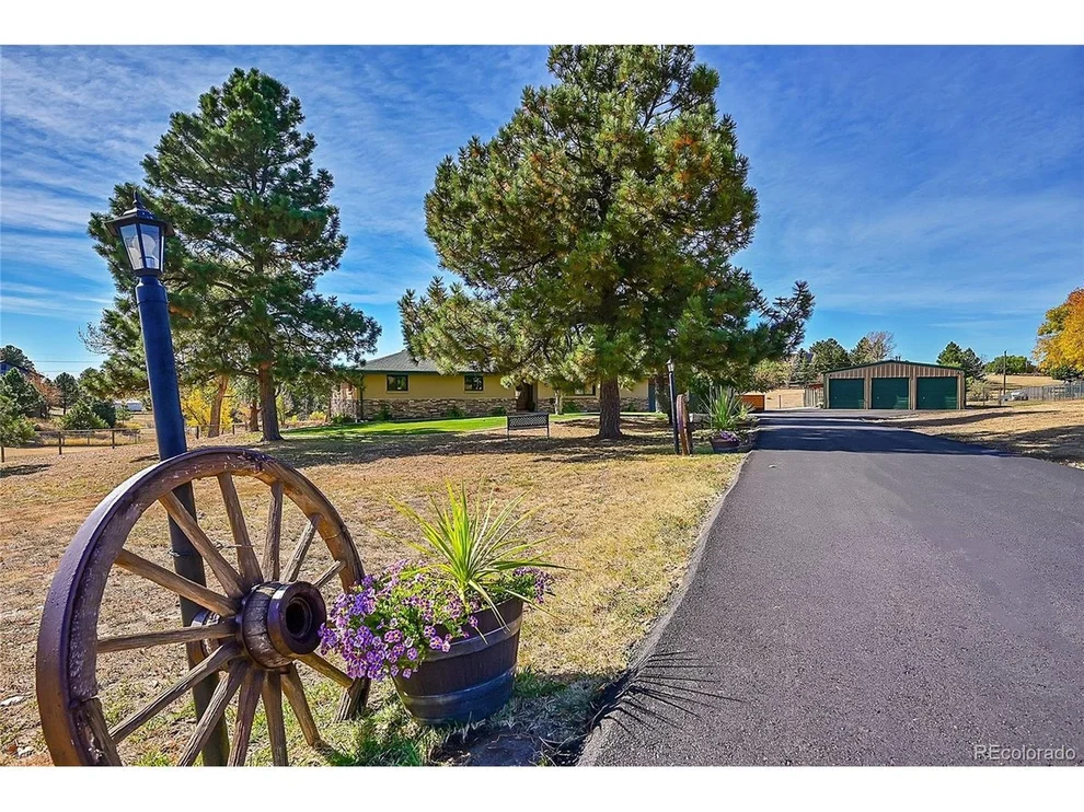 Unit for sale at 12391 Evergreen Trl, Parker, CO 80138