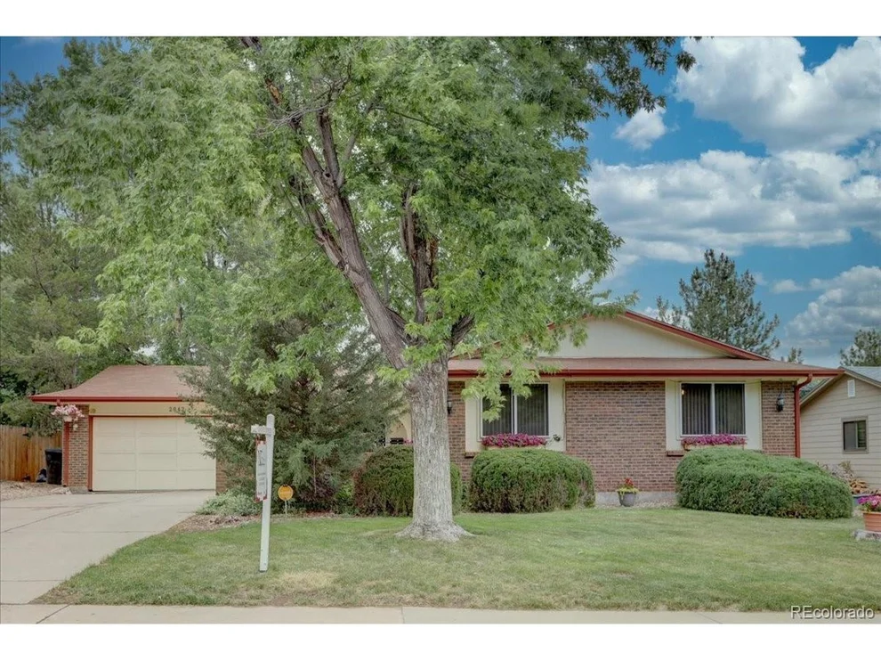 Unit for sale at 2842 S Wabash Cir, Denver, CO 80231