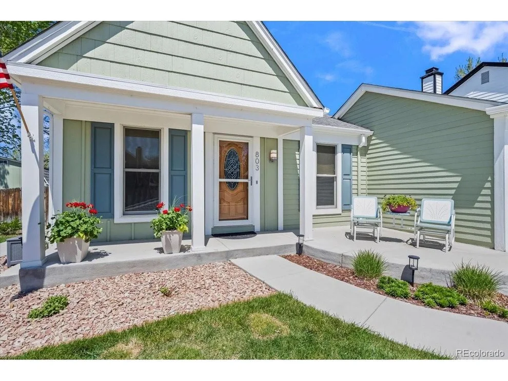 Unit for sale at 803 W Lucerne Dr, Lafayette, CO 80026