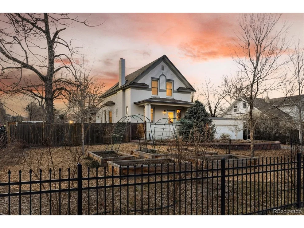 Unit for sale at 1401 Garrison St, Lakewood, CO 80215