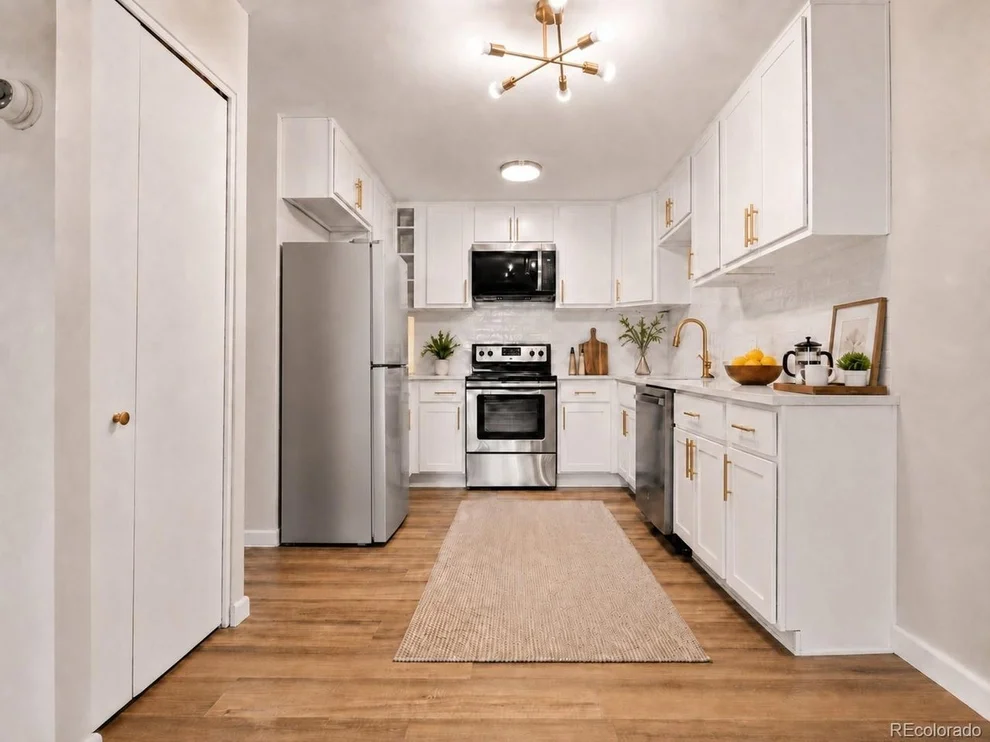 Unit for sale at 675 S Alton Way, Denver, CO 80247
