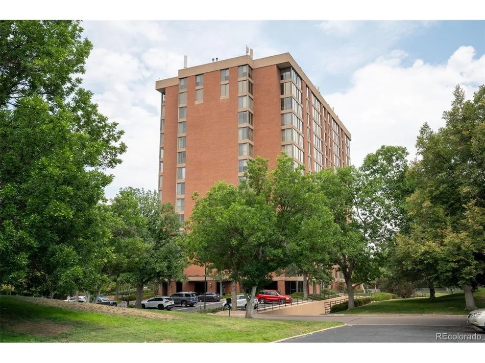 Unit for sale at 1900 E Girard Pl, Englewood, CO 80113