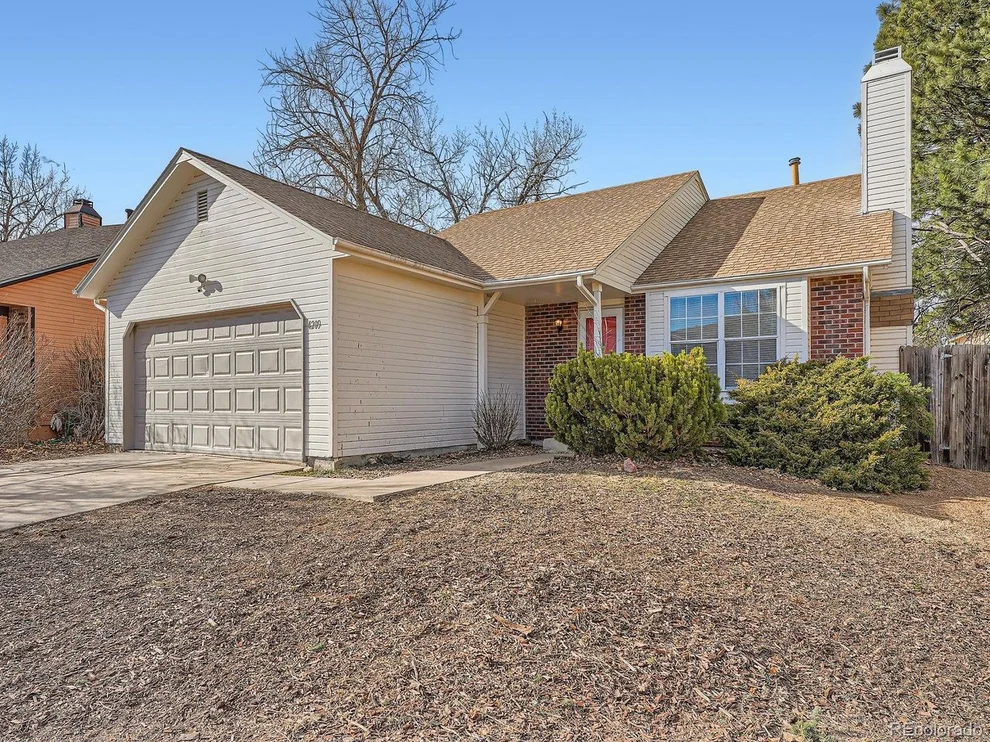 Unit for sale at 4209 S Halifax Ct, Aurora, CO 80013