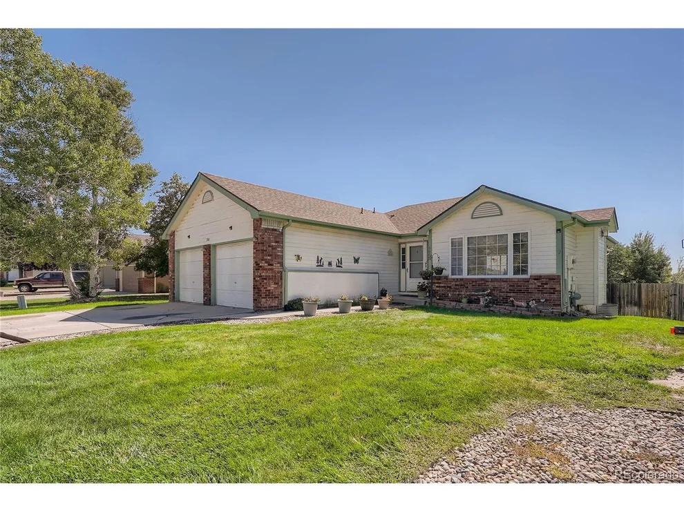Unit for sale at 700 Country Acres Dr, Johnstown, CO 80534