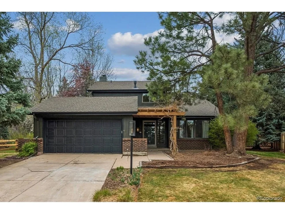 Unit for sale at 5161 E Fair Dr, Centennial, CO 80121