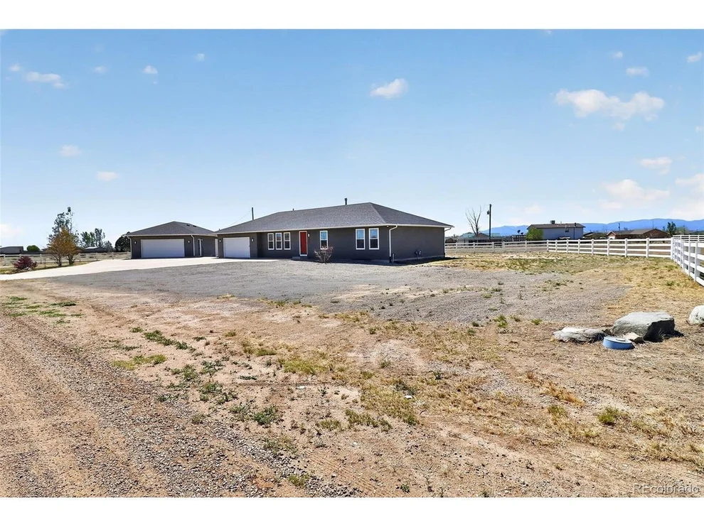 Unit for sale at 668 E Milt Dr, Pueblo, CO 81007