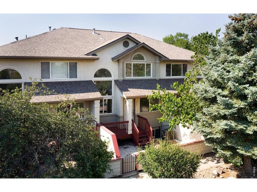 Unit for sale at 535 Ridgeview Dr, Louisville, CO 80027