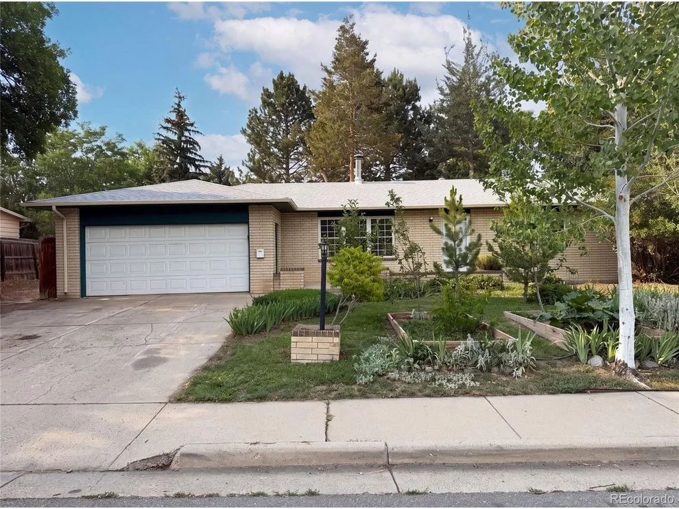 Unit for sale at 1307 Redwood Dr, Loveland, CO 80538