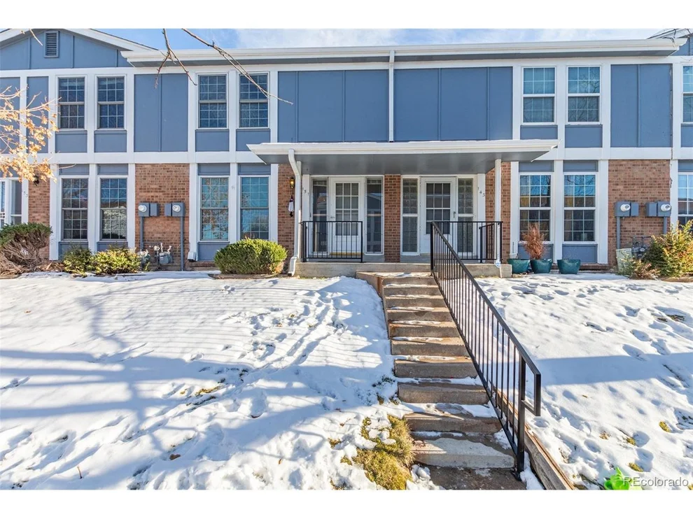 Unit for sale at 151 Oakland Ct, Aurora, CO 80011