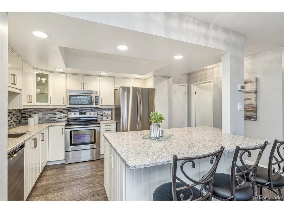 Unit for sale at 14390 E Marina Dr, Aurora, CO 80014