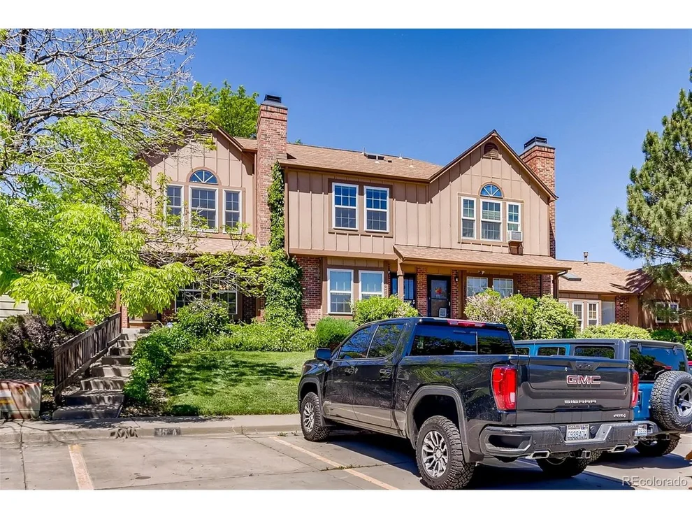 Unit for sale at 17345 E Rice Cir, Aurora, CO 80015