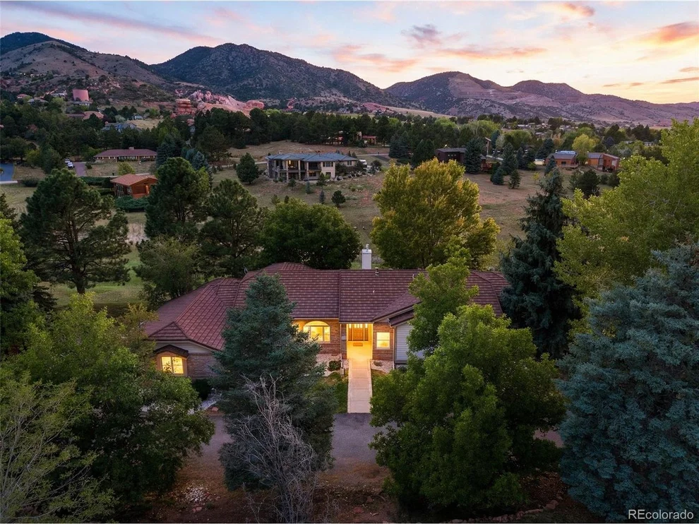 Unit for sale at 6003 Willowbrook Dr, Morrison, CO 80465