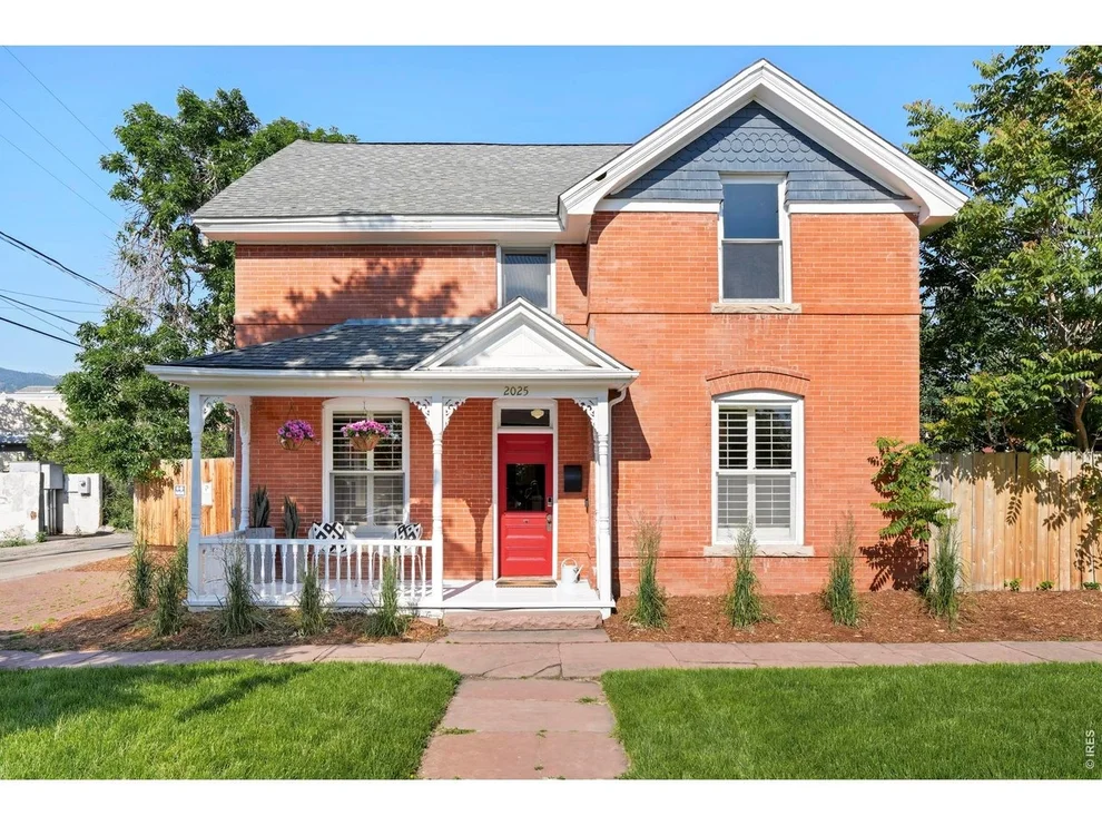 Unit for sale at 2025 18th St, Boulder, CO 80302