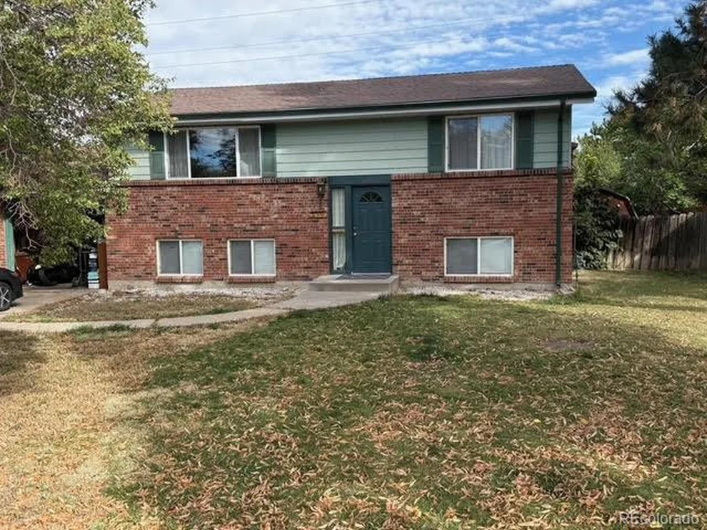 Unit for sale at 290 Zion St, Aurora, CO 80011
