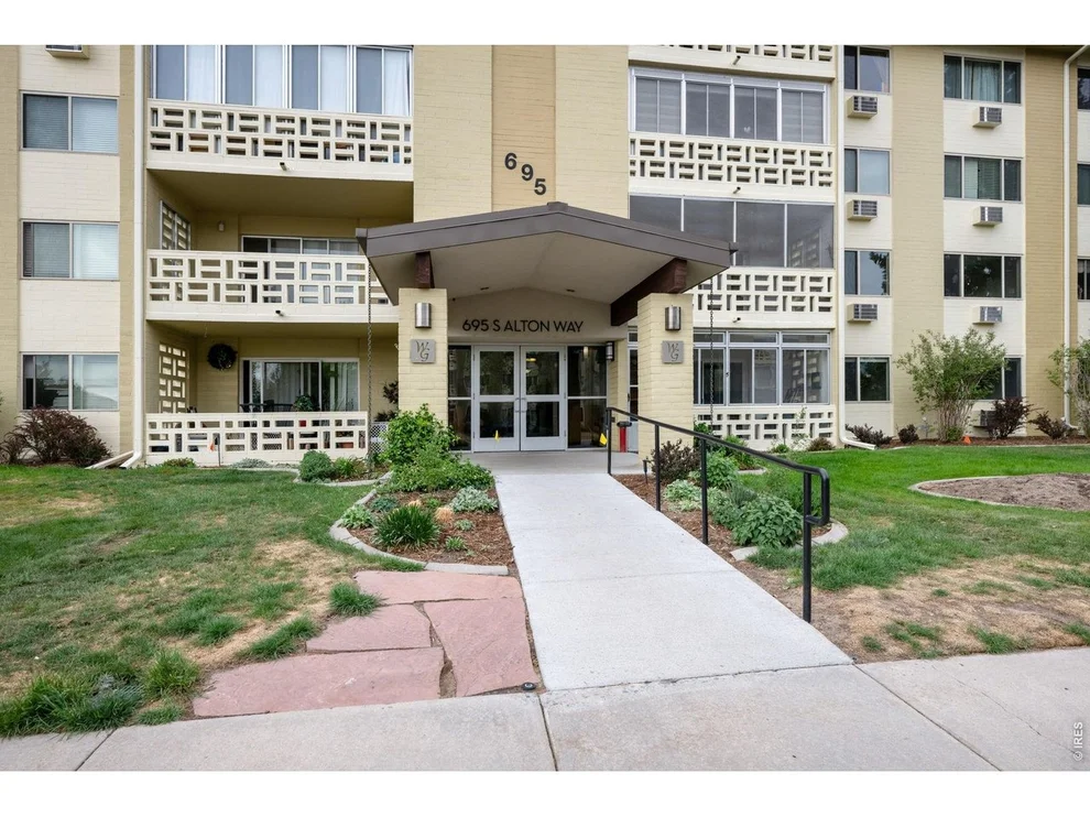 Unit for sale at 695 S Alton Way, Denver, CO 80247