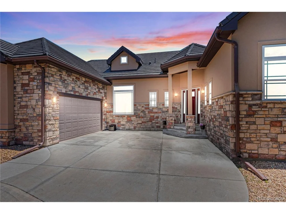 Unit for sale at 6532 S Tempe St, Aurora, CO 80016