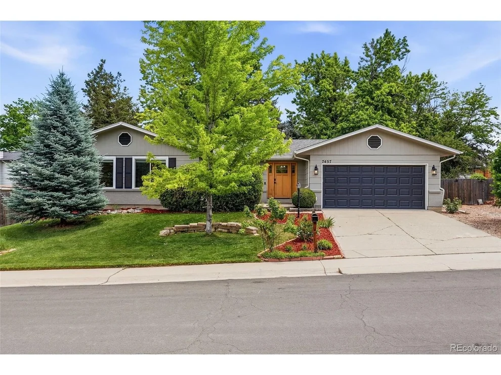 Unit for sale at 7457 S Clarkson Cir, Centennial, CO 80122
