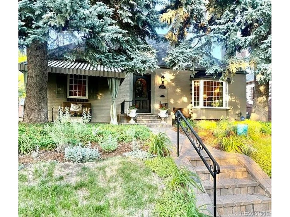 Unit for sale at 1124 Holly St, Denver, CO 80220