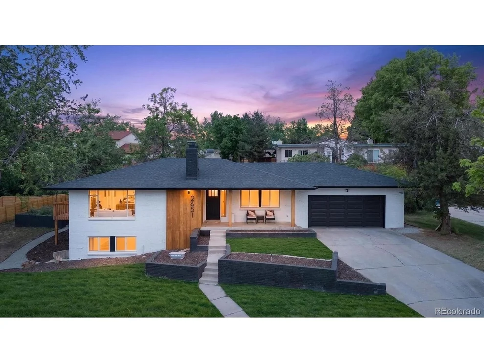 Unit for sale at 2651 S Chase Ln, Lakewood, CO 80227
