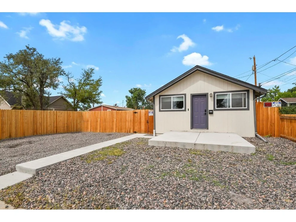 Unit for sale at 439 S Knox Ct, Denver, CO 80219