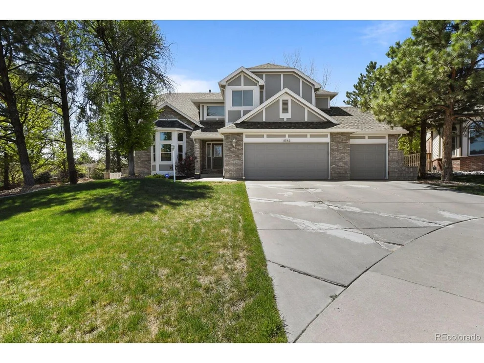 Unit for sale at 11582 E Ida Ave, Englewood, CO 80111