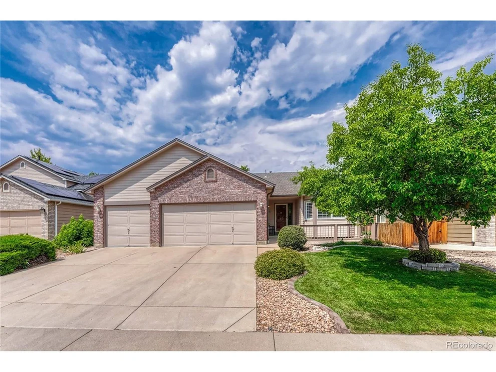 Unit for sale at 11133 W Aqueduct Ln, Littleton, CO 80127