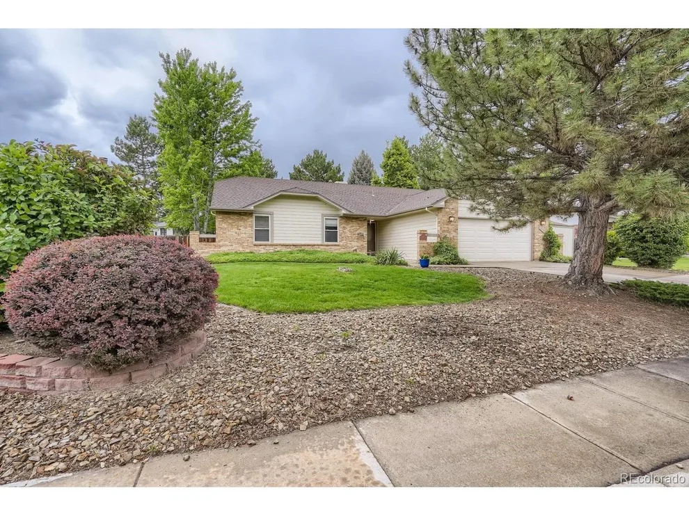 Unit for sale at 435 Cottonwood Ct, Broomfield, CO 80020