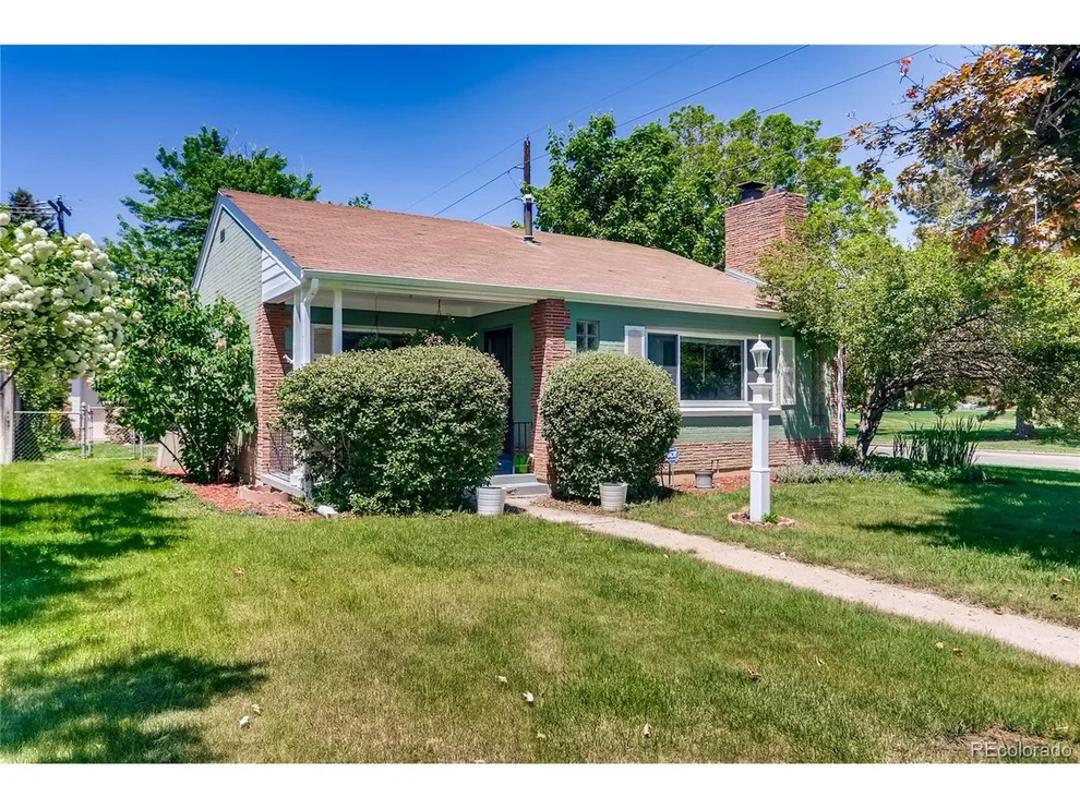 Unit for sale at 1695 Syracuse St, Denver, CO 80220