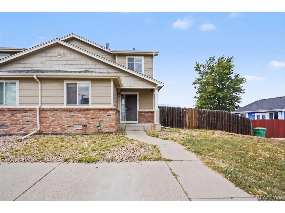 Unit for sale at 5411 Elm Ct, Denver, CO 80221
