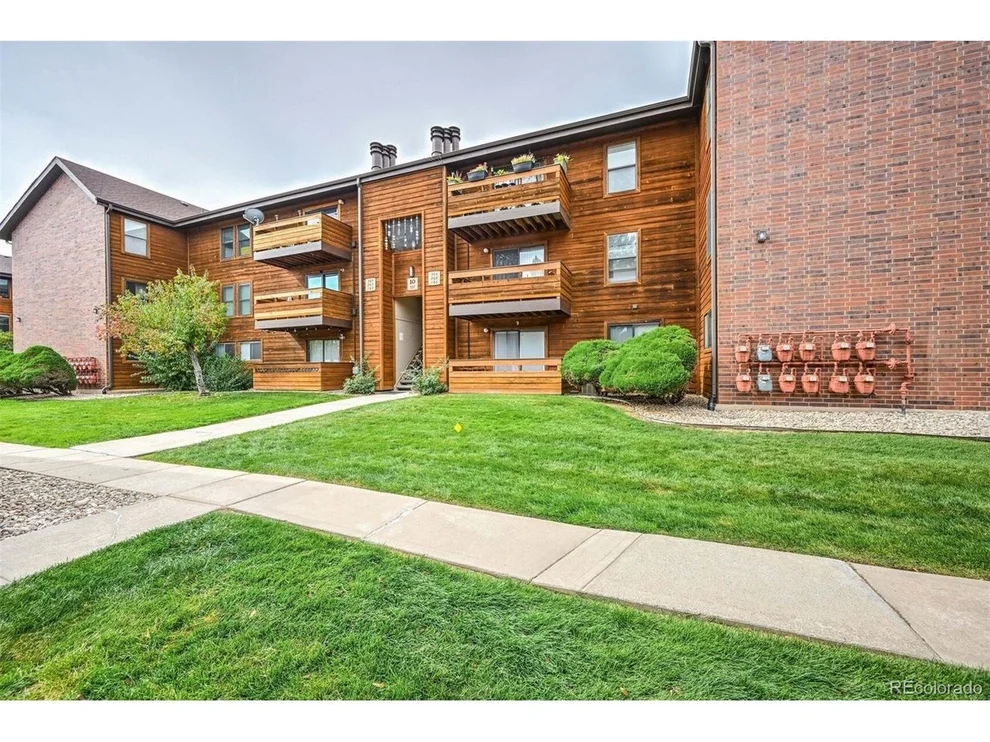 Unit for sale at 337 Wright St, Lakewood, CO 80228