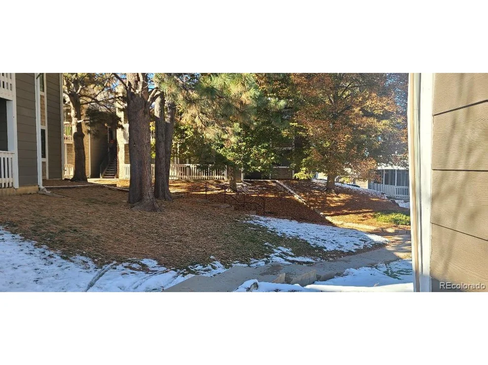 Unit for sale at 18003 E Ohio Ave, Aurora, CO 80017