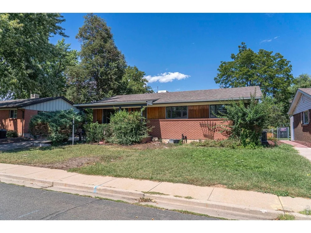 Unit for sale at 607 Lois Dr, Louisville, CO 80027