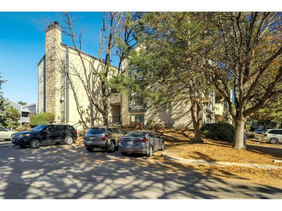 Unit for sale at 16001 E Alaska Pl, Aurora, CO 80017