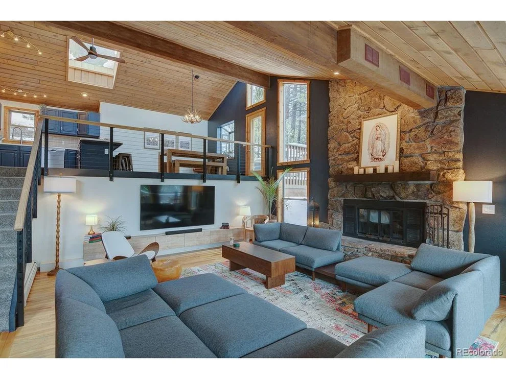 Unit for sale at 45 Oak Way, Evergreen, CO 80439