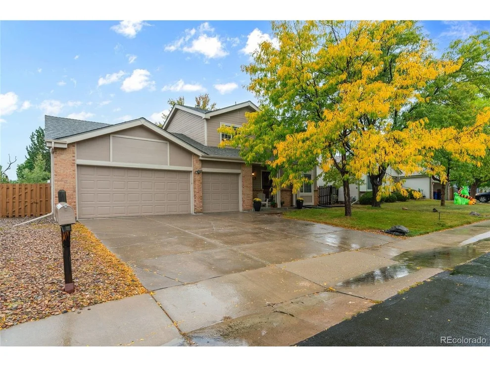 Unit for sale at 1320 Stonehaven Ave, Broomfield, CO 80020