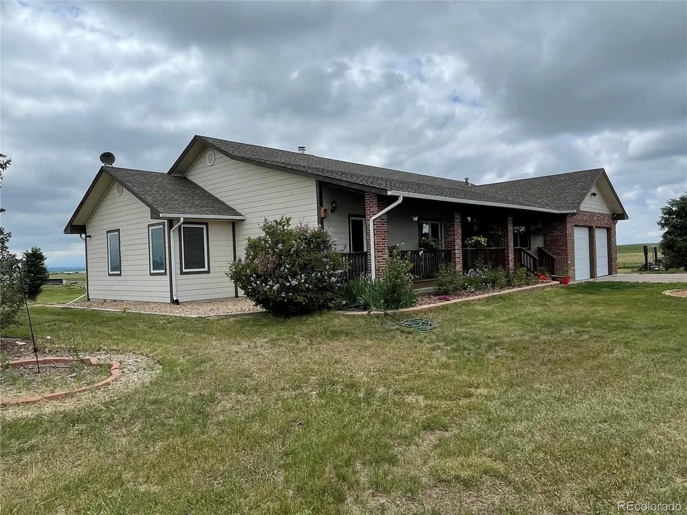 Unit for sale at 29407 Clear View Cir, Elizabeth, CO 80107