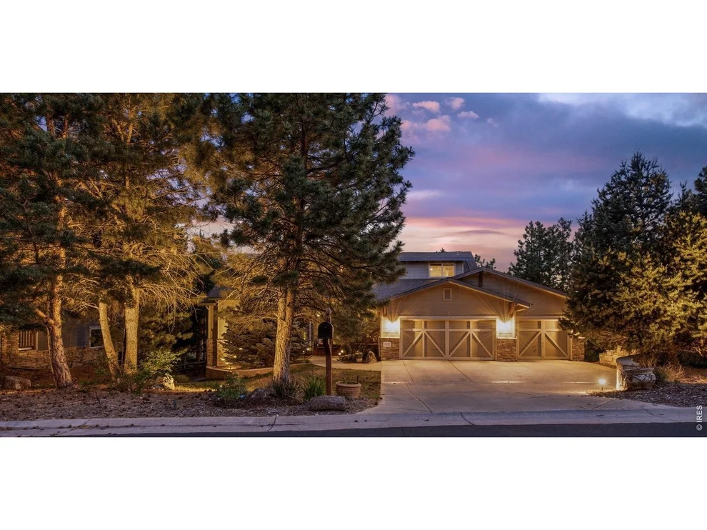 Unit for sale at 25042 E Davies Dr, Aurora, CO 80016