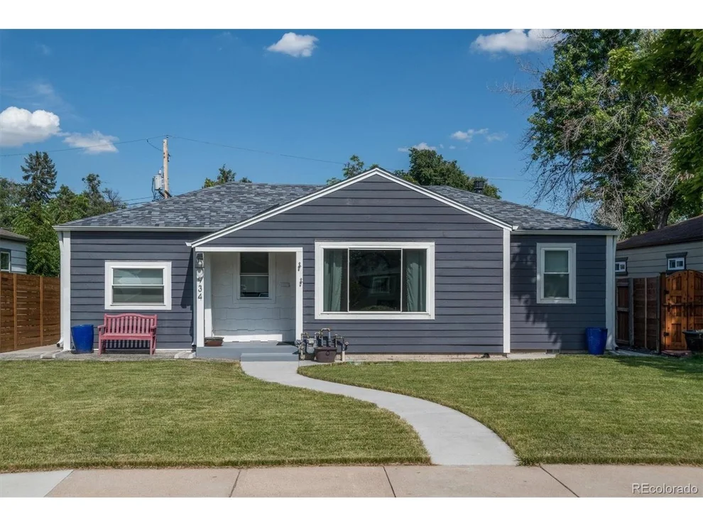 Unit for sale at 934 Hazel Ct, Denver, CO 80204