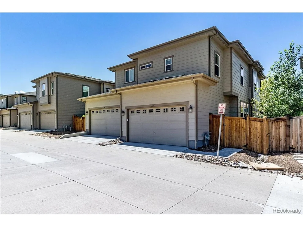 Unit for sale at 239 W Jamison Ct, Littleton, CO 80120