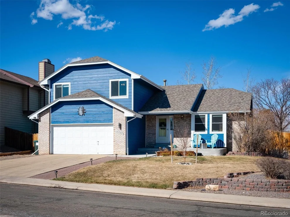 Unit for sale at 12009 W Burgundy Ave, Littleton, CO 80127