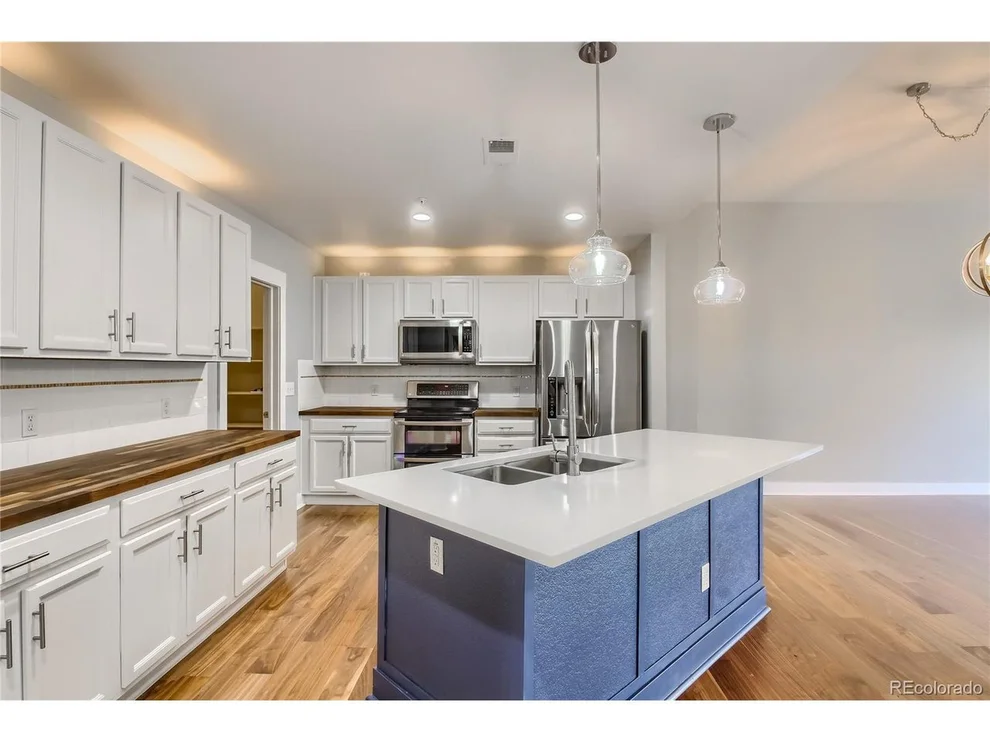 Unit for sale at 6000 W Floyd Ave, Denver, CO 80227