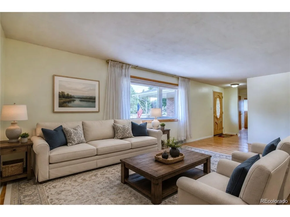 Unit for sale at 2348 Fountain Dr, Loveland, CO 80538