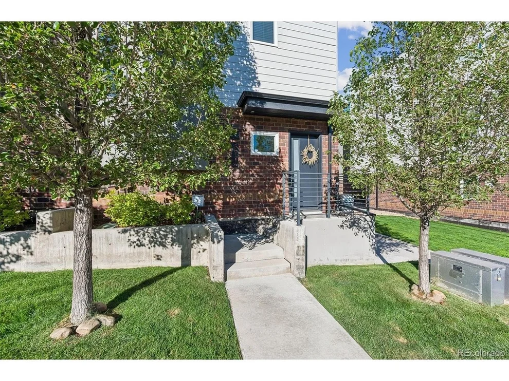 Unit for sale at 3541 S Emerson St, Englewood, CO 80113