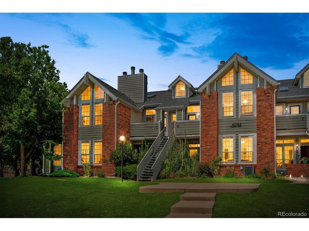 Unit for sale at 4044 S Carson St, Aurora, CO 80014