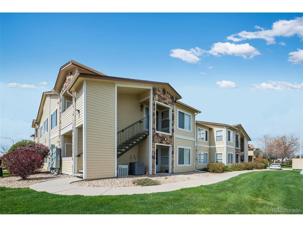 Unit for sale at 4747 S Balsam Way, Littleton, CO 80123