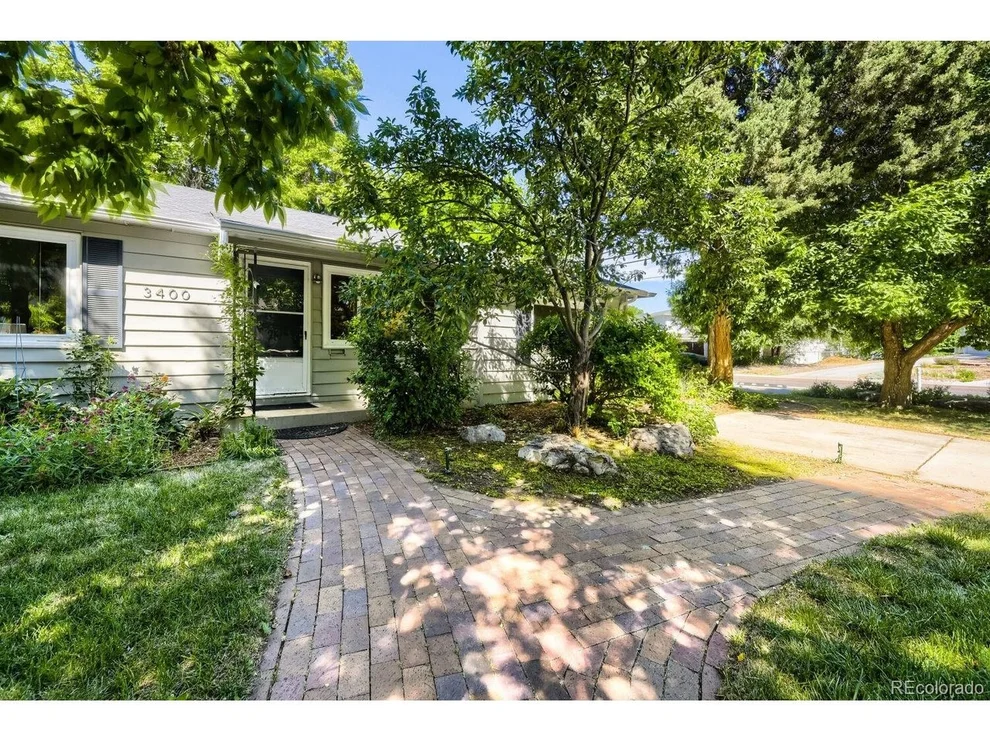 Unit for sale at 3400 E Nielsen Ln, Denver, CO 80210