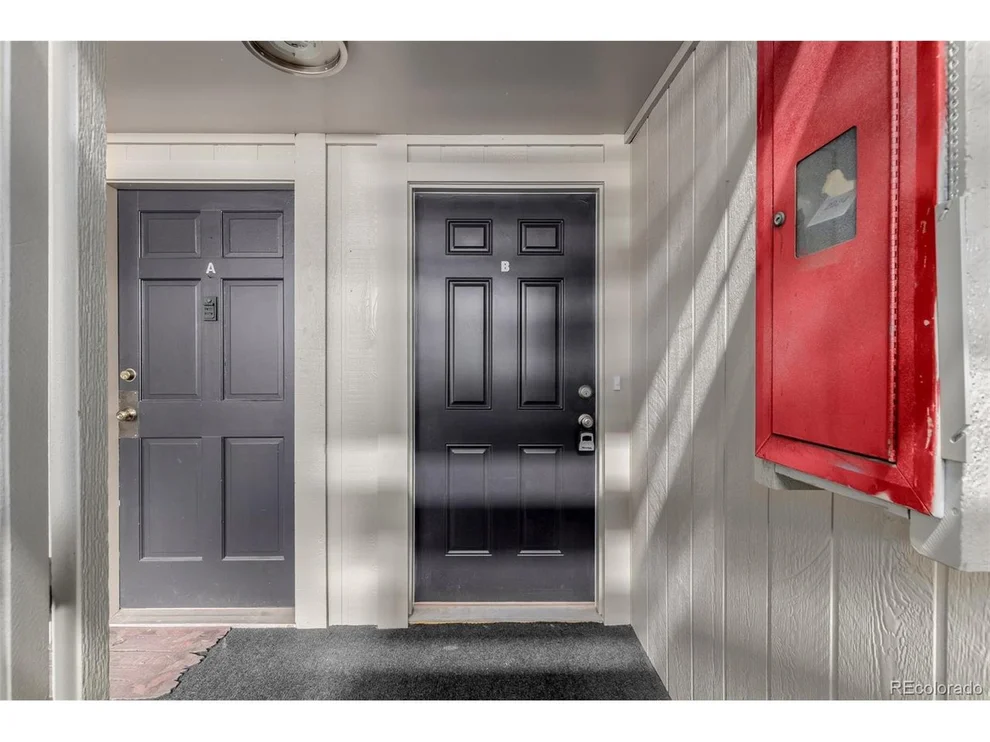 Unit for sale at 7277 S Xenia Cir, Centennial, CO 80112